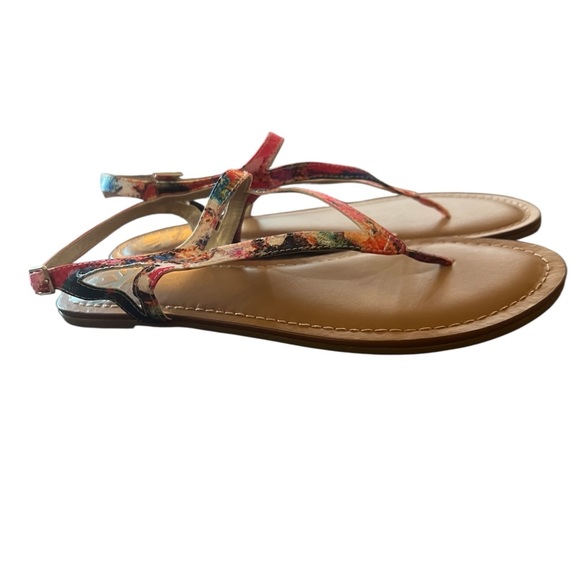 Fergalicious, Fergie Sandals Womens 8.5 Floral Strappy Flats
Comfort pink buckle - Picture 3 of 10